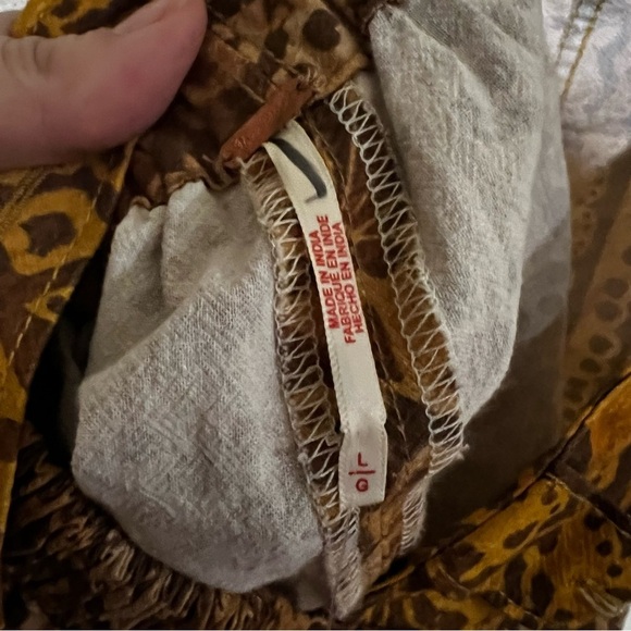 *NEW* Free People Palm Bay Printed Shortalls - Picture 8 of 14